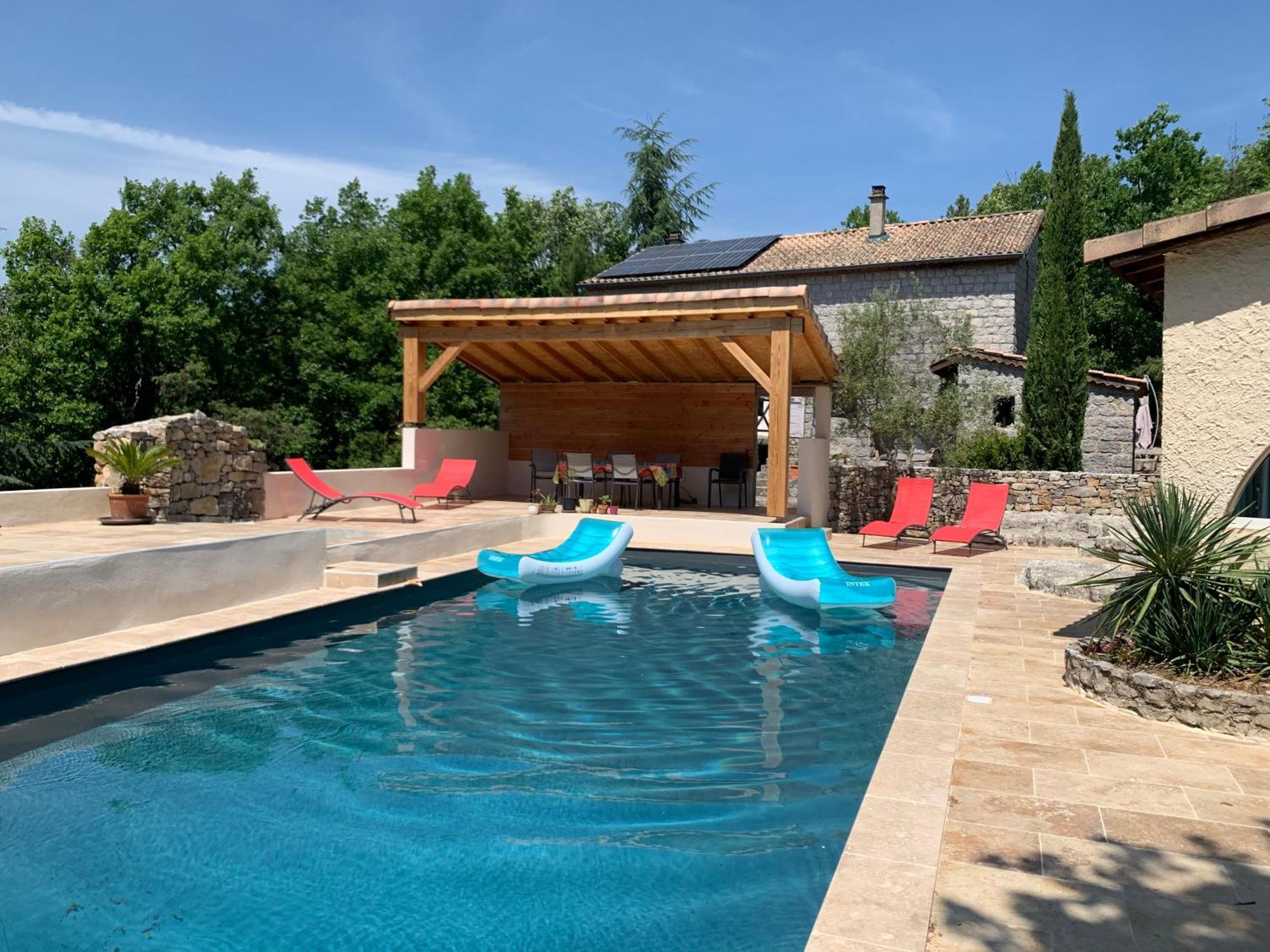 Gite Avec Piscine Privee Au Coeur D'Une Foret De Chenes Proche De Vallon Pont D'Arc Saint Alban Auriolles Exteriör bild